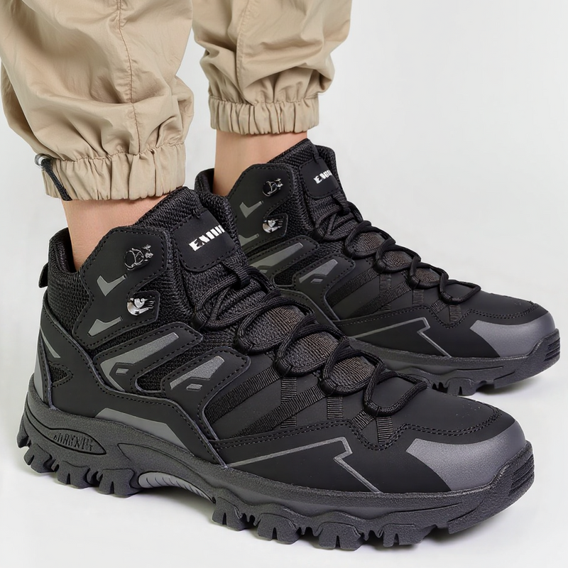 Bota Dark Climber